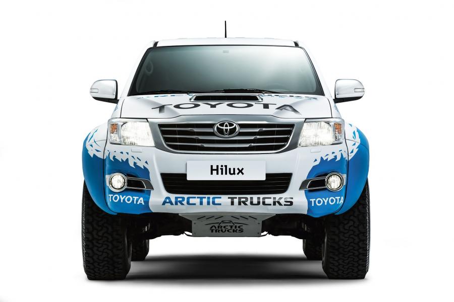 Toyota Hilux Double Cab AT35 by Arctic Trucks 2011 года  (фото 4 из 8)